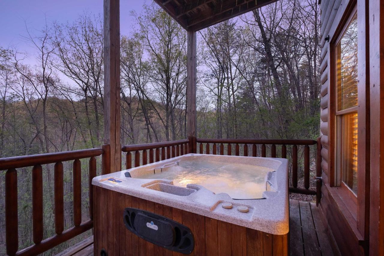 Private Smoky Mtn Log Home With 2 Decks And Hot Tub! Pigeon Forge Luaran gambar